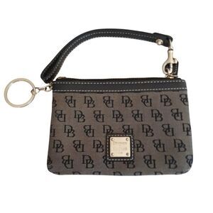Dooney Bourke Pocketbook Black Leather Wristlet Madison Signature Print